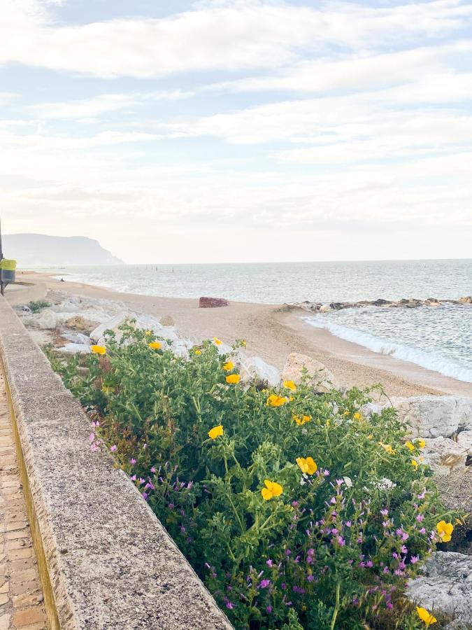 La Perla Del Porto Apartment Porto Recanati Luaran gambar